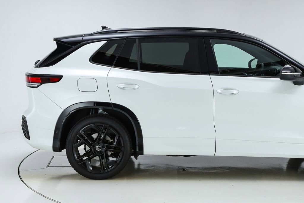 New 2026 Volkswagen Tiguan SE R-Line image 50