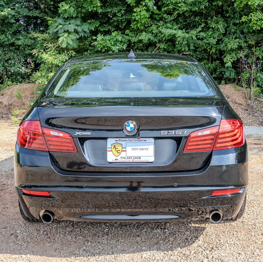 Used 2015 BMW 535i xDrive Sedan w/ Driver Assistance Package AWD/4WD image 4