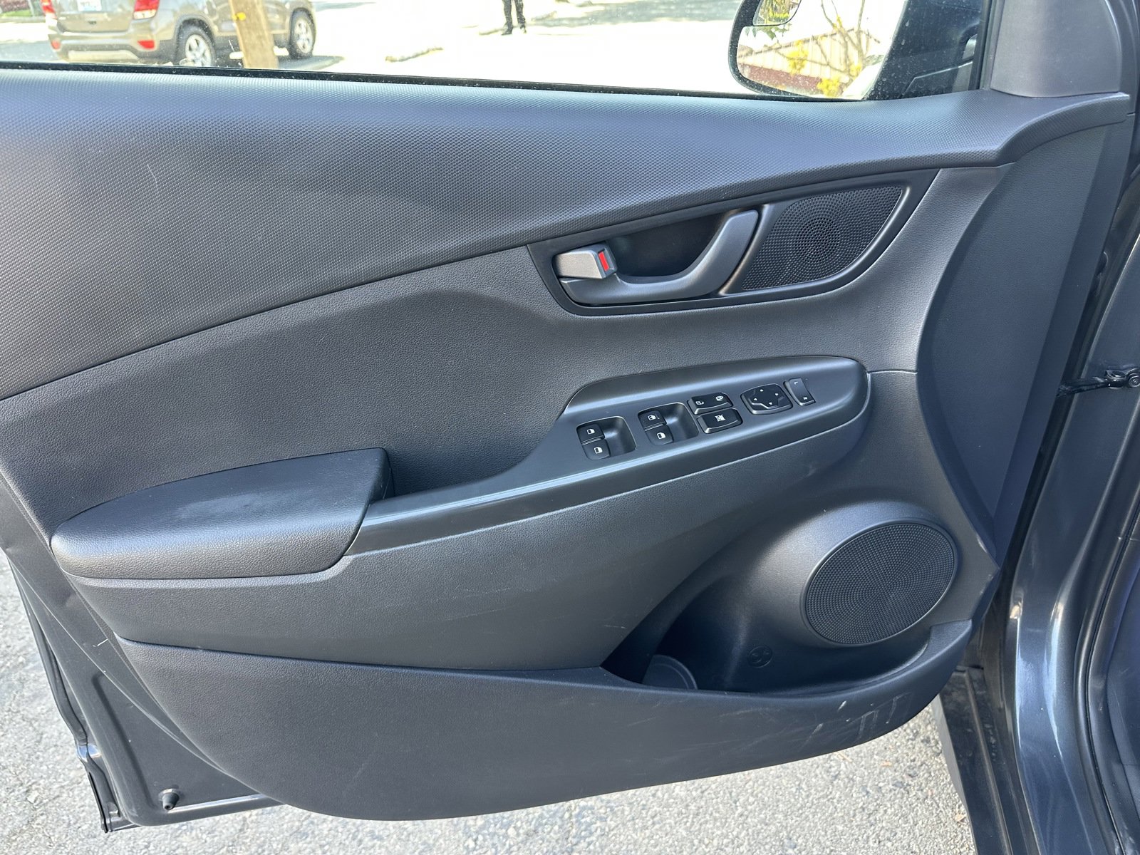 Used 2020 Hyundai Kona SE image 15