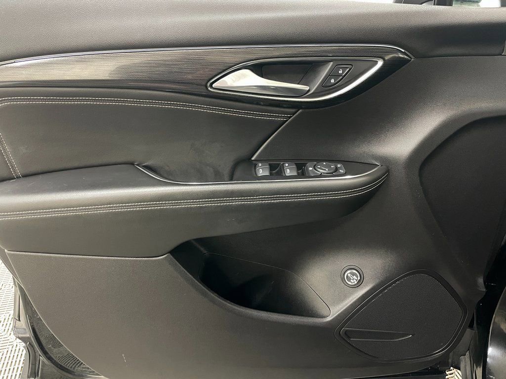 Used 2023 Buick Envision Preferred image 23