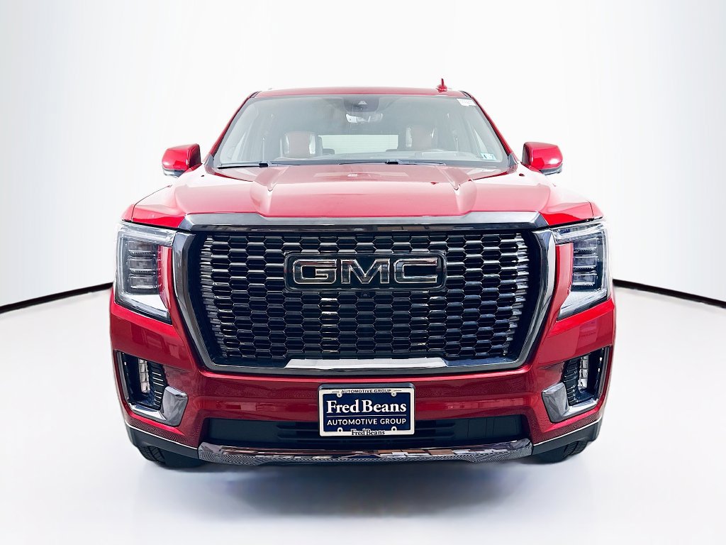 Used 2024 GMC Yukon Denali Ultimate AWD/4WD image 2