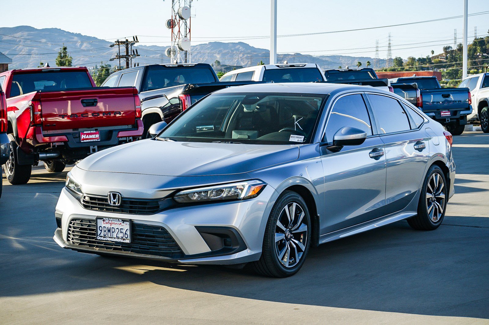 Used 2022 Honda Civic EX image 3
