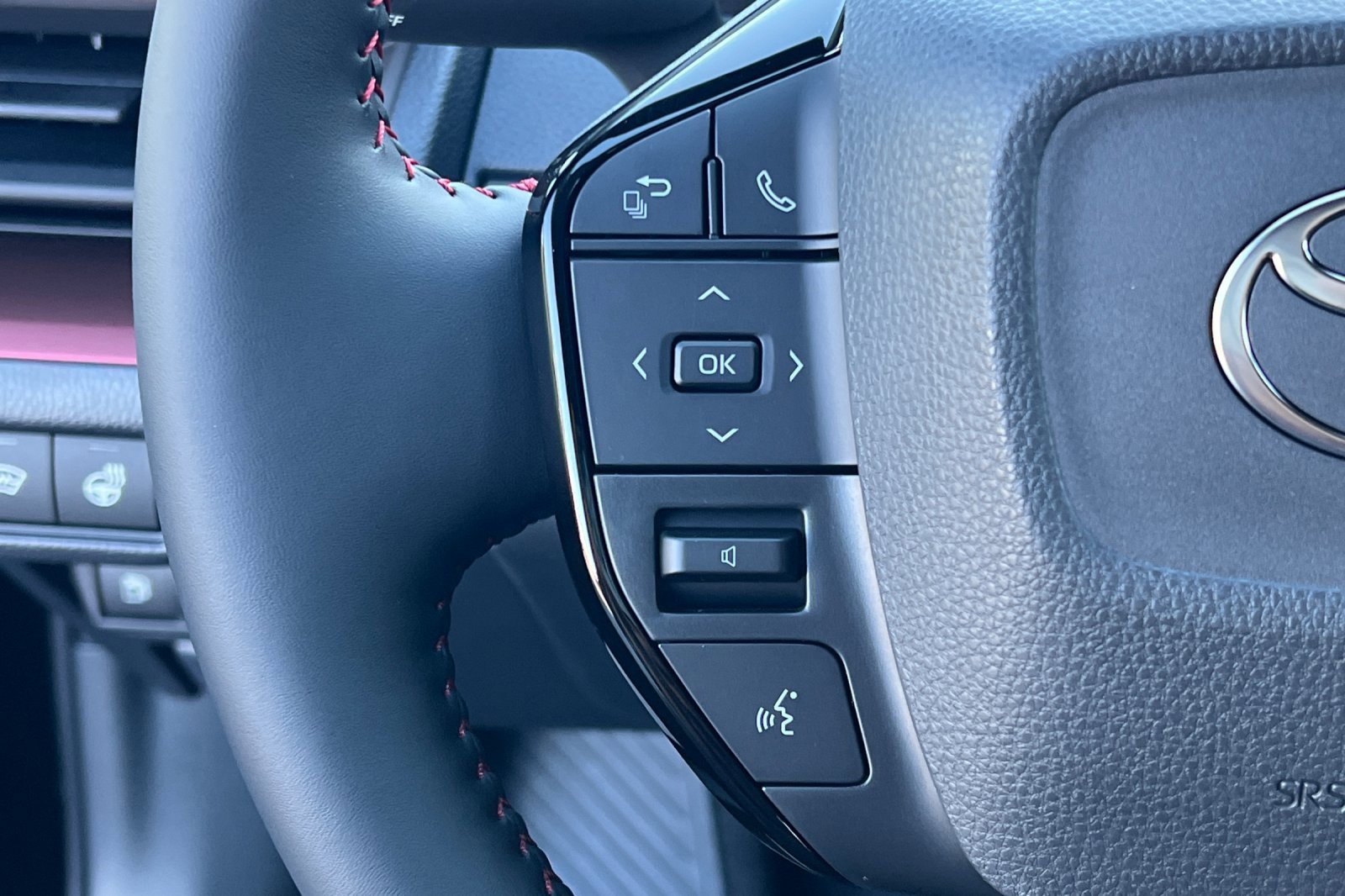 New 2026 Toyota Prius Plug-In Hybrid image 26