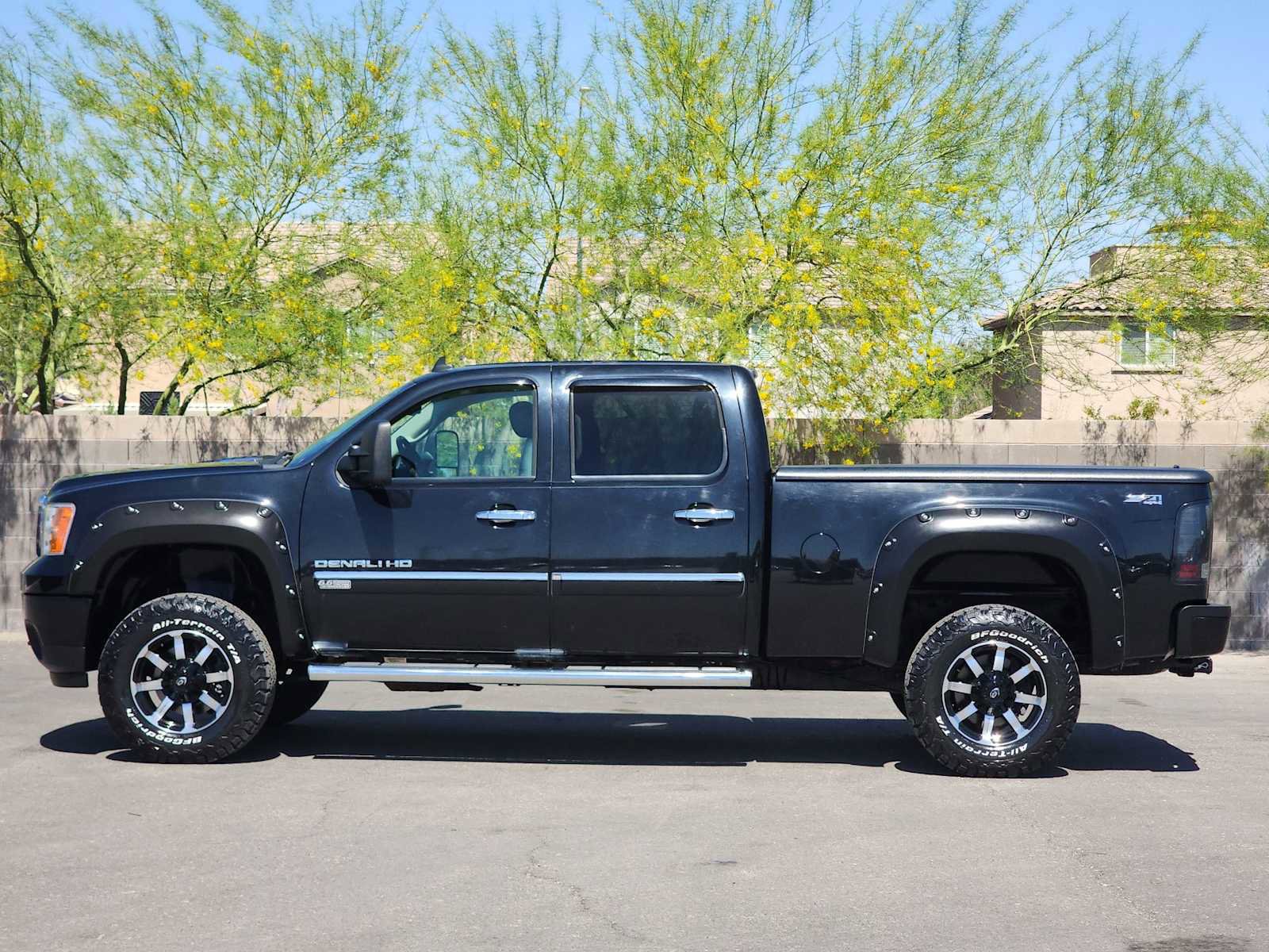 Used 2012 GMC Sierra 2500 Denali w/ Suspension Package, Off-Road image 6