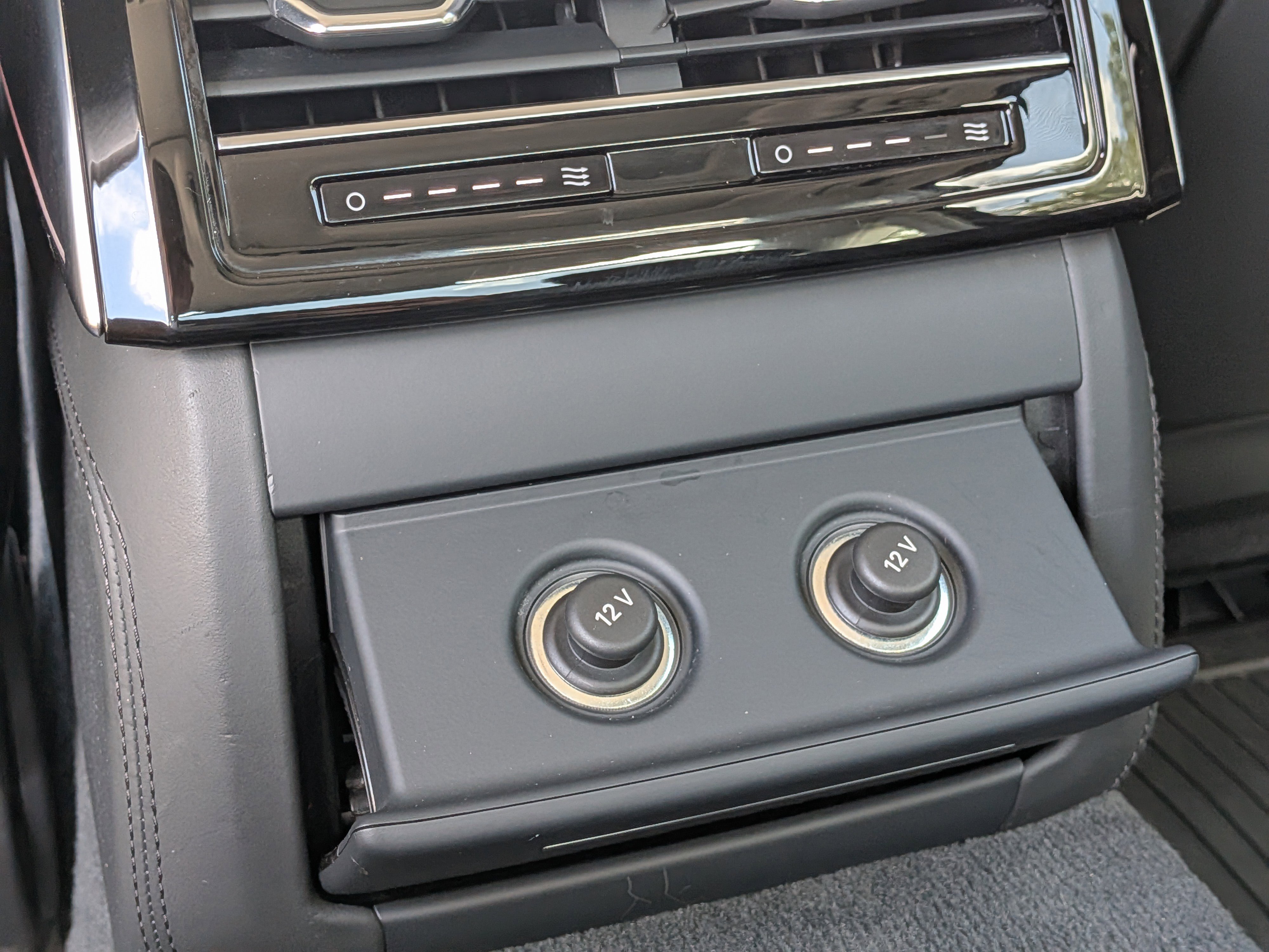 Used 2020 Audi A8 L 4.0T w/ Executive Package image 16