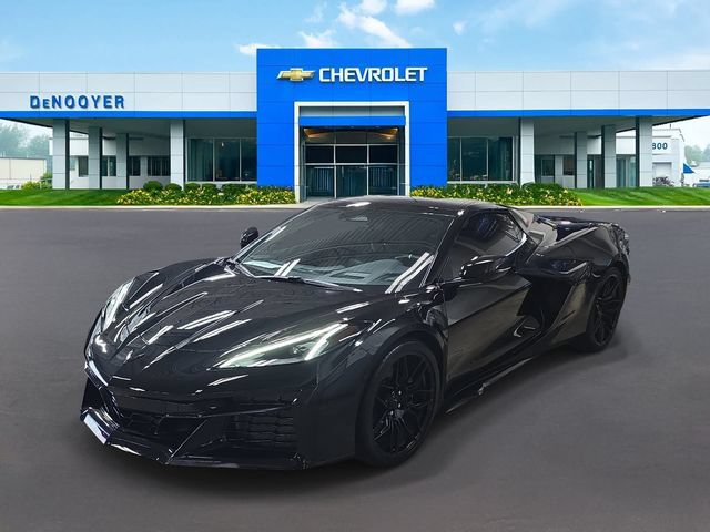 Used 2025 Chevrolet Corvette Z06 w/ Stealth Interior Trim Package RWD 360° Tour