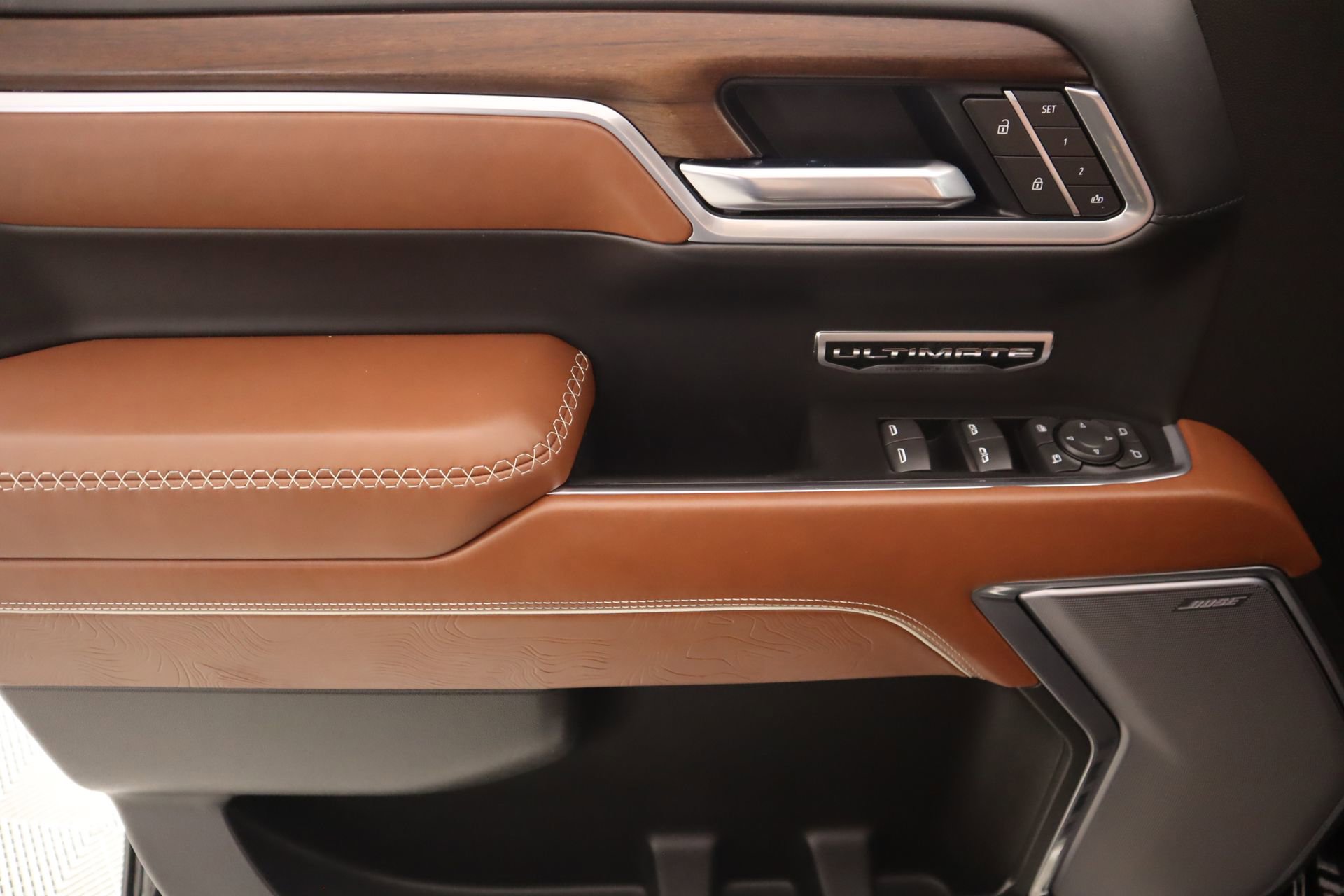 Used 2025 GMC Sierra 1500 Denali Ultimate image 17