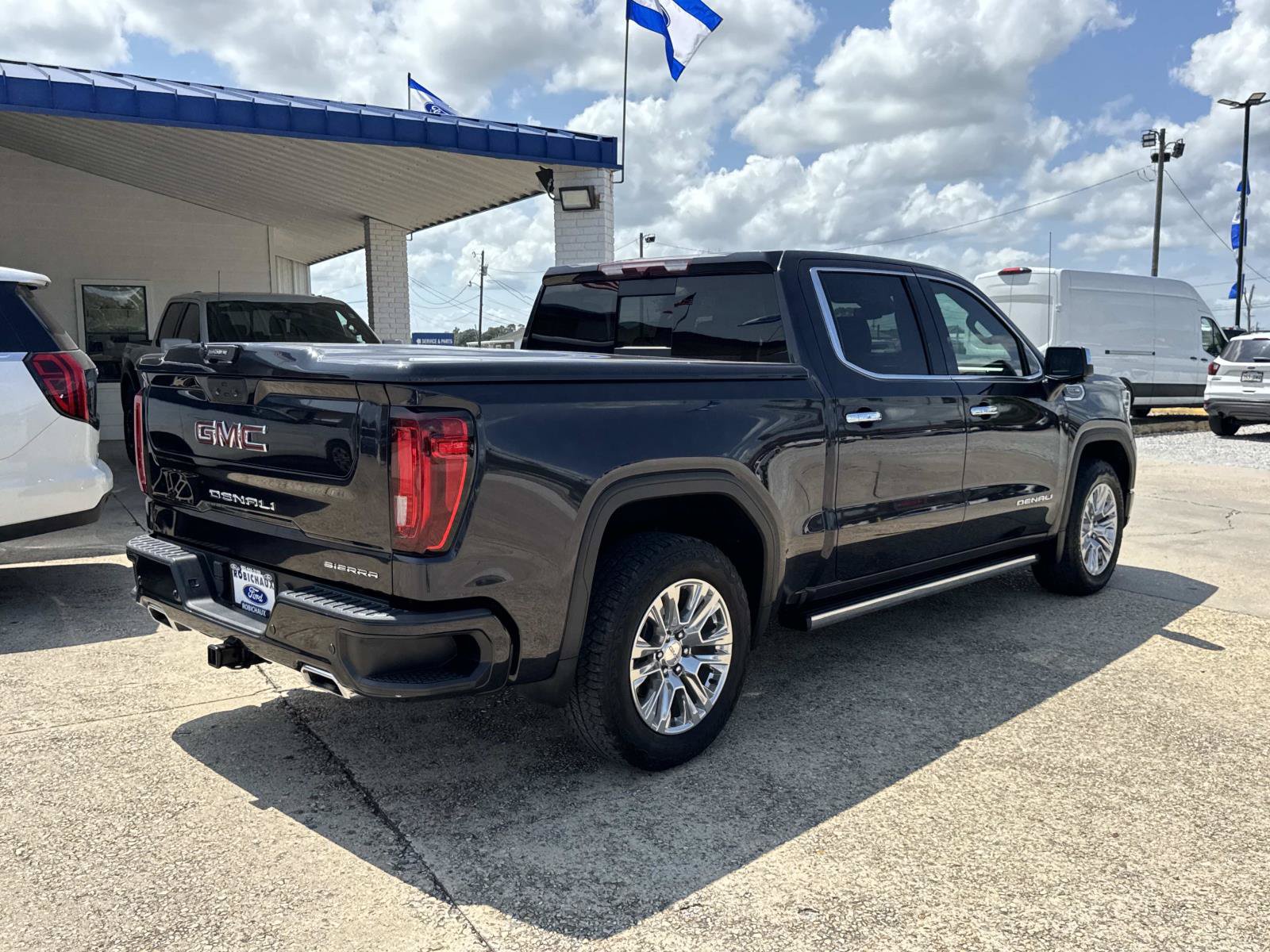 Used 2022 GMC Sierra 1500 Denali AWD/4WD image 7
