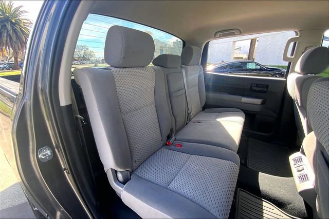 Used 2012 Toyota Tundra 4x4 CrewMax w/ Tow Pkg image 25