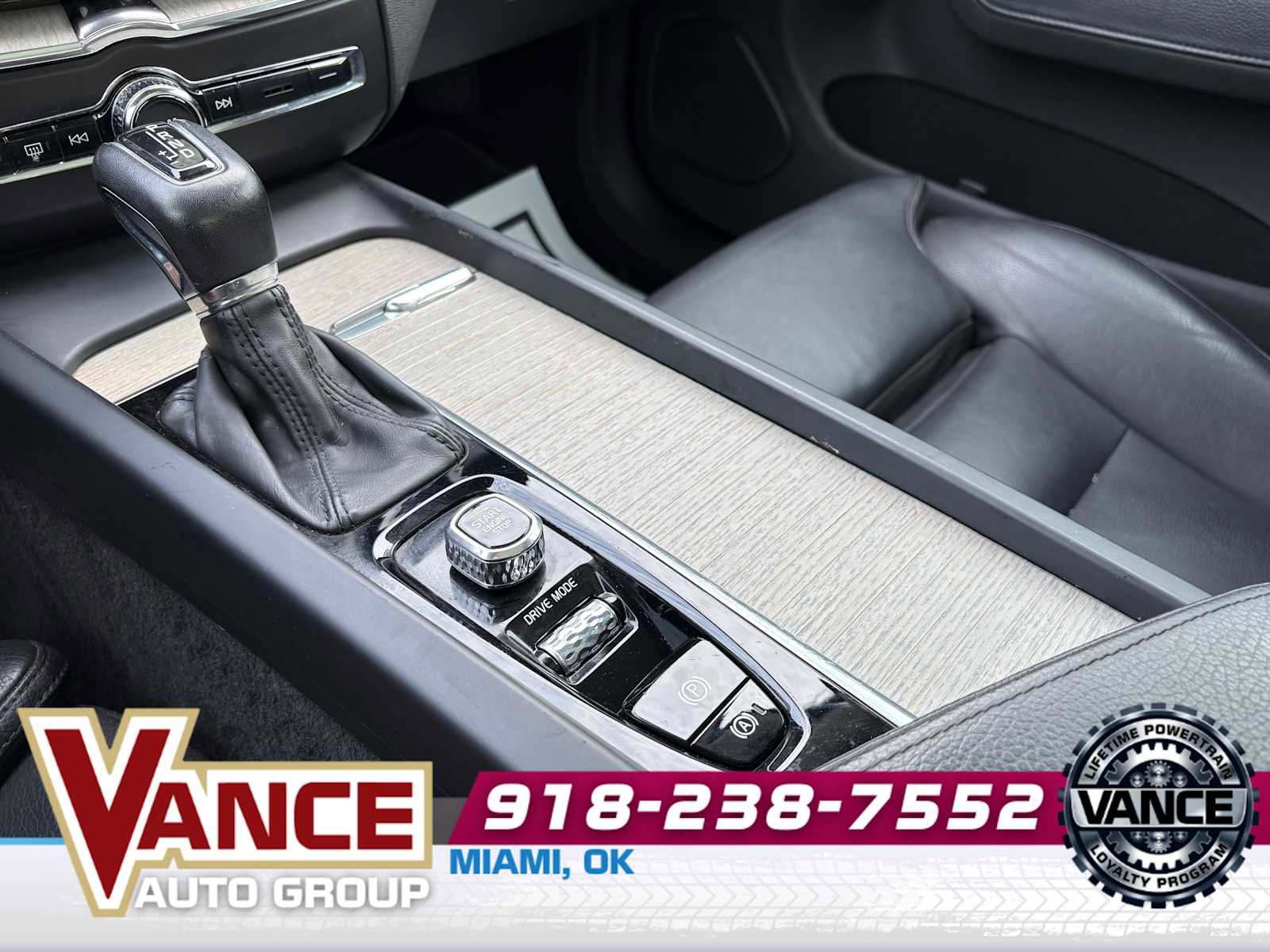 Used 2018 Volvo XC60 T6 Inscription w/ Advanced Package image 22