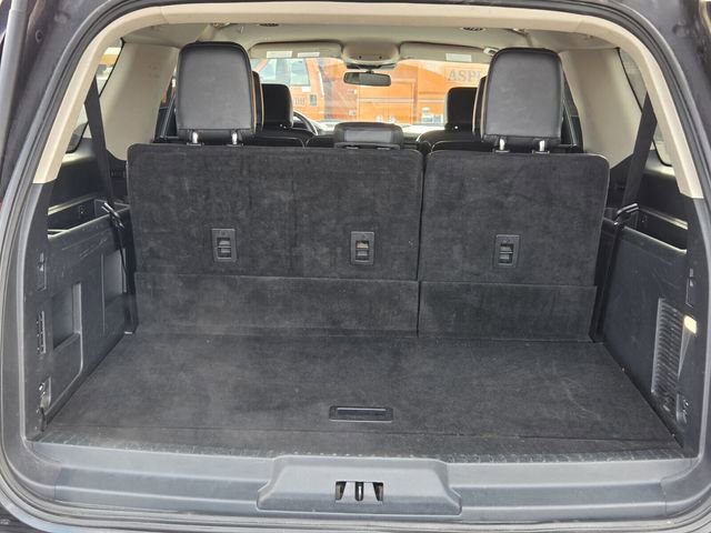 Used 2024 Ford Expedition Max XLT image 13