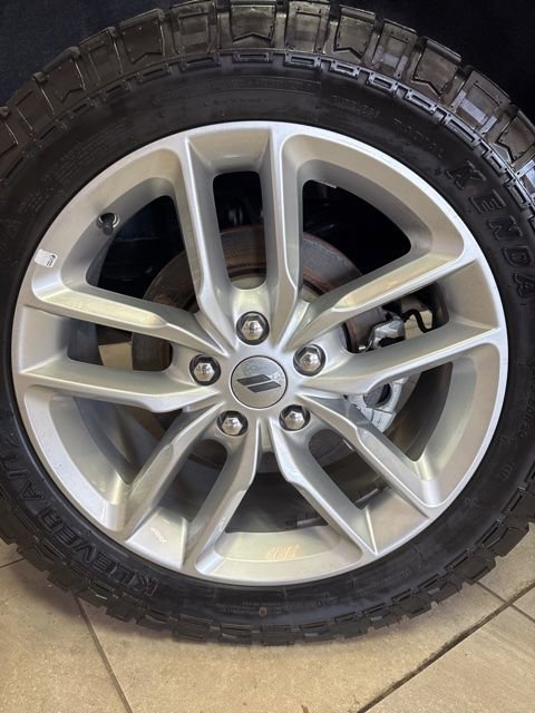 Used 2024 Dodge Durango GT AWD/4WD image 4