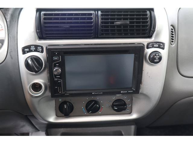 Used 2004 Ford Explorer Sport Trac 4x4 image 13