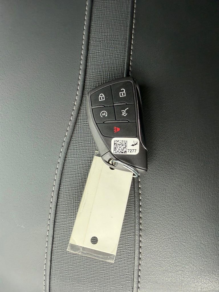 Used 2025 Buick Enclave Sport Touring w/ LPO, All-Weather Package image 35