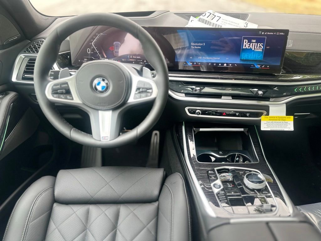 New 2026 BMW X7 xDrive40i w/ M Sport Package image 11