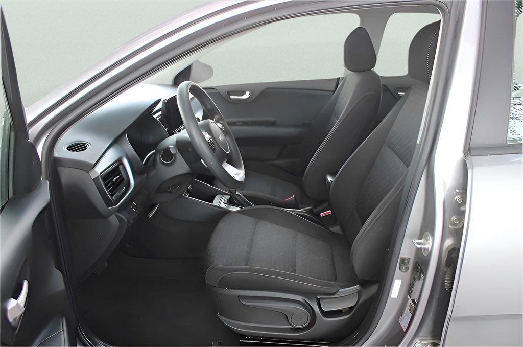 Used 2023 Kia Rio S image 12