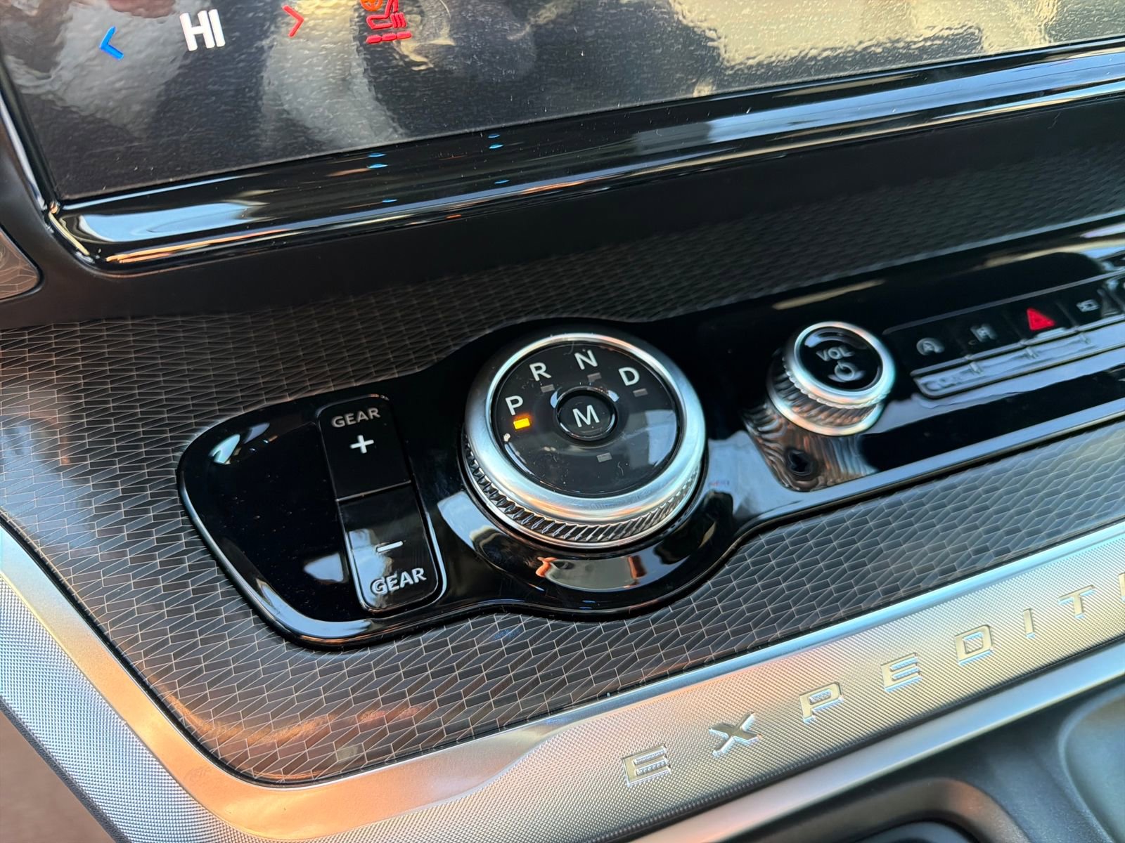 New 2026 Ford Expedition Platinum w/ Stealth Appearance Package image 24