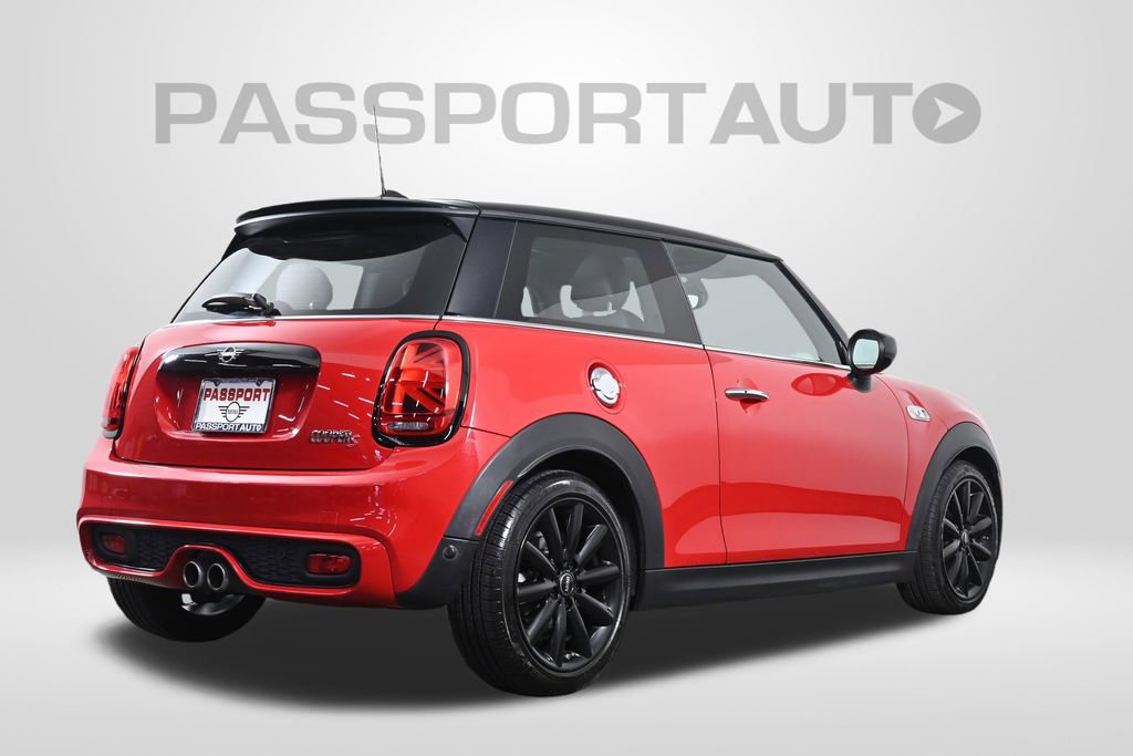 Used 2021 MINI Cooper S w/ Premium Package image 9