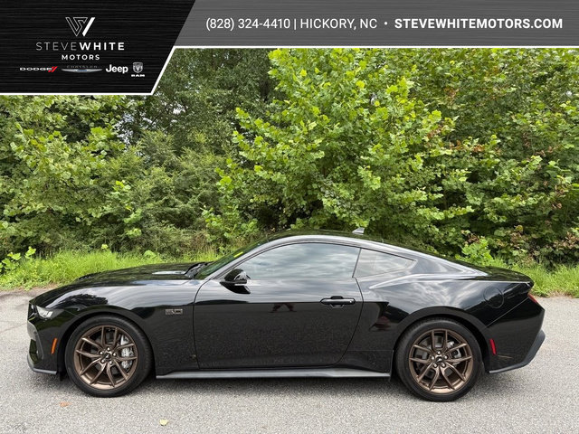 Used 2024 Ford Mustang GT Premium RWD image 1