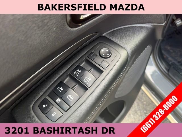 Used 2023 Dodge Durango SXT image 11