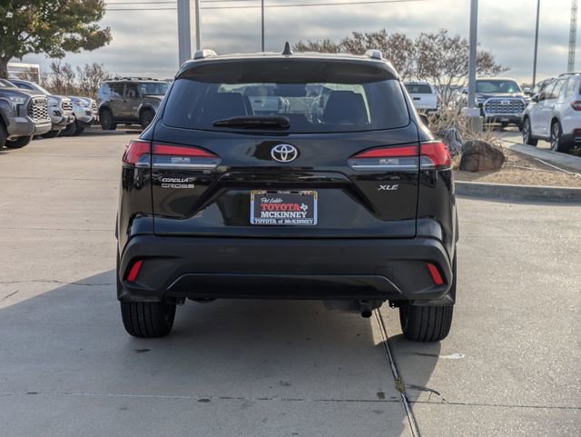 Used 2023 Toyota Corolla Cross XLE w/ Convenience Package image 8