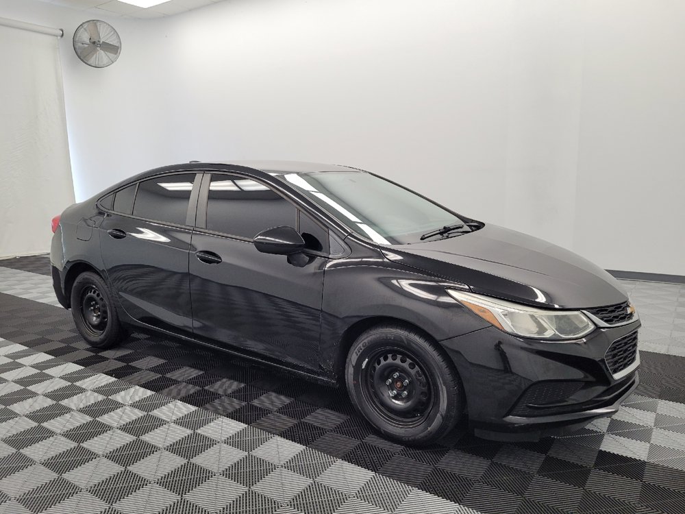 Used 2018 Chevrolet Cruze LS FWD image 11