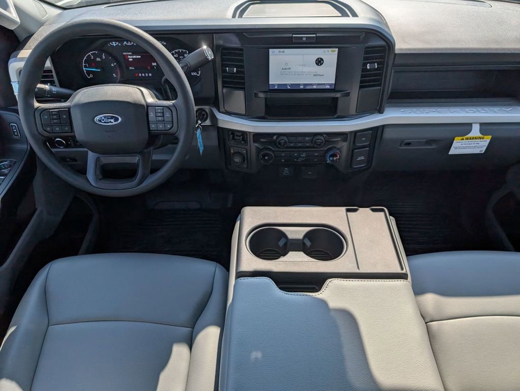 New 2025 Ford F550 4x4 Crew Cab Super Duty image 28