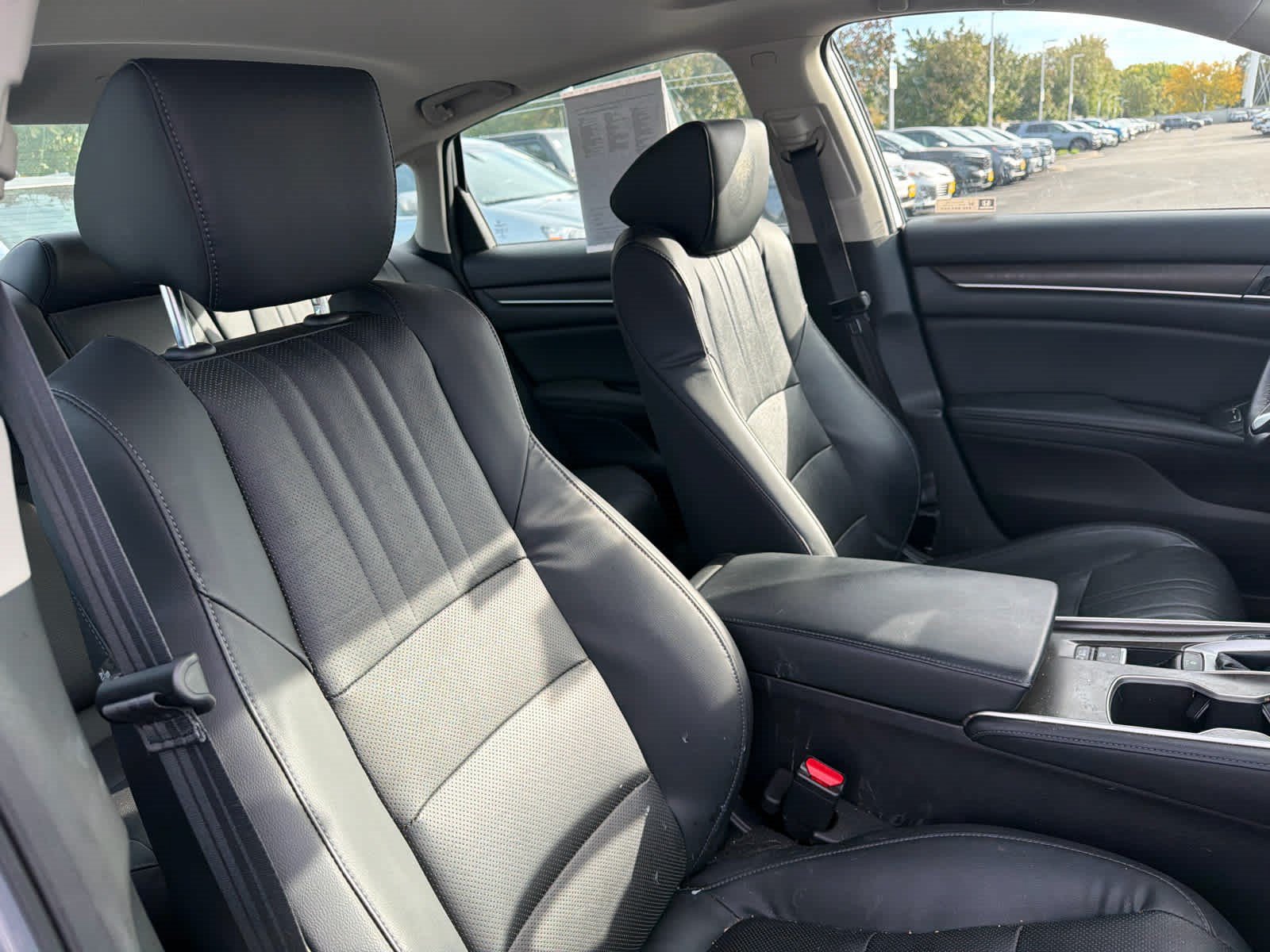Used 2018 Honda Accord EX-L image 8