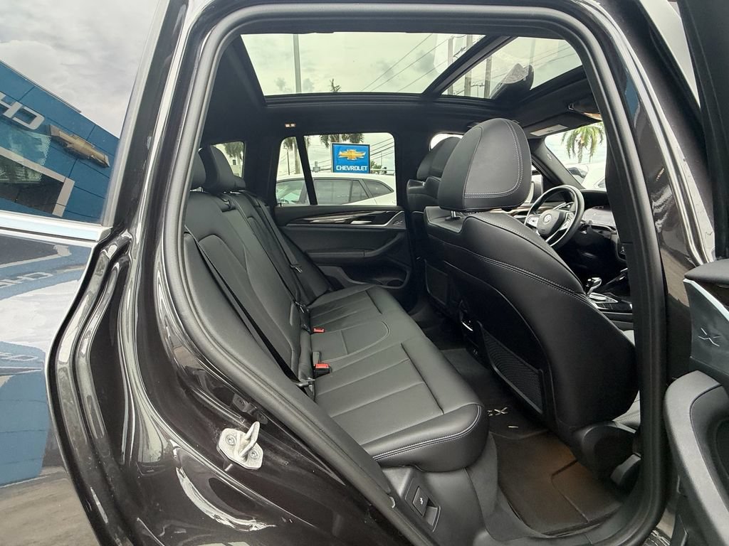 Used 2024 BMW X3 sDrive30i w/ Convenience Package RWD image 17