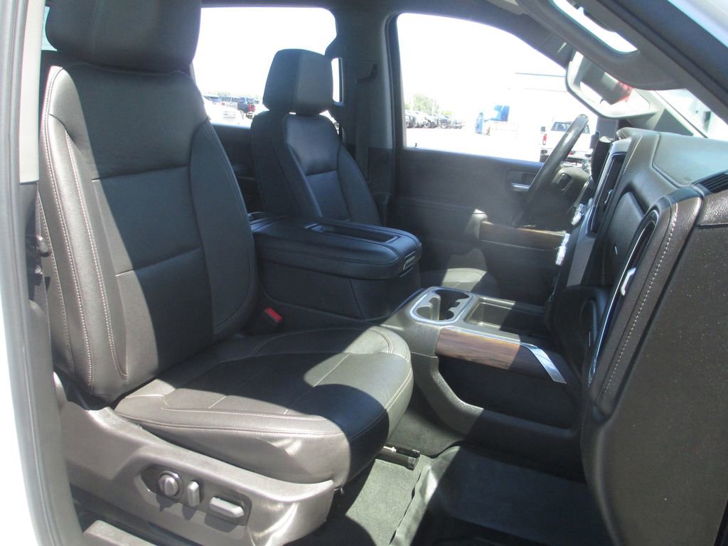 Used 2022 GMC Sierra 3500 SLT w/ SLT Convenience Package AWD/4WD image 21