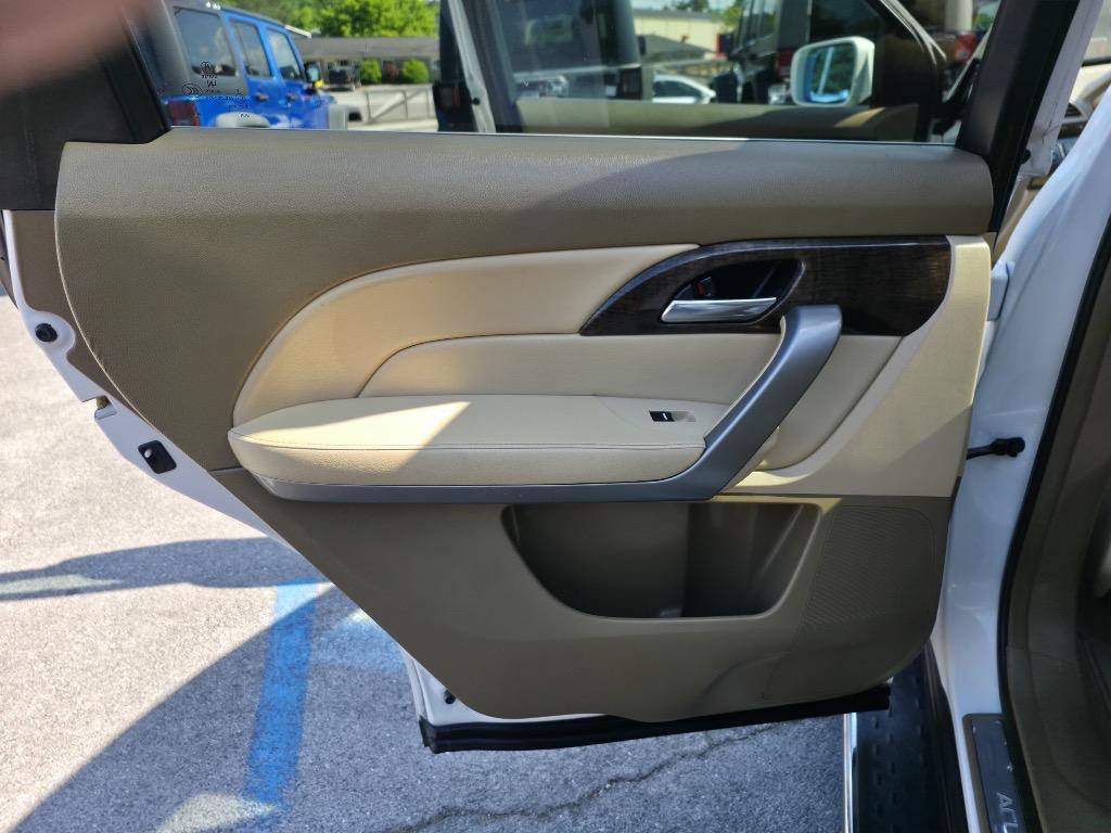 Used 2010 Acura MDX w/ Technology & Entertainment AWD/4WD image 18
