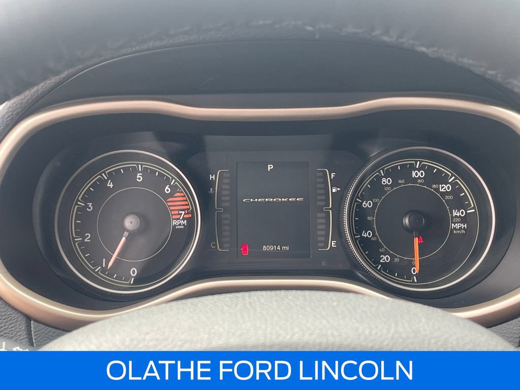 Used 2017 Jeep Cherokee Latitude FWD image 15