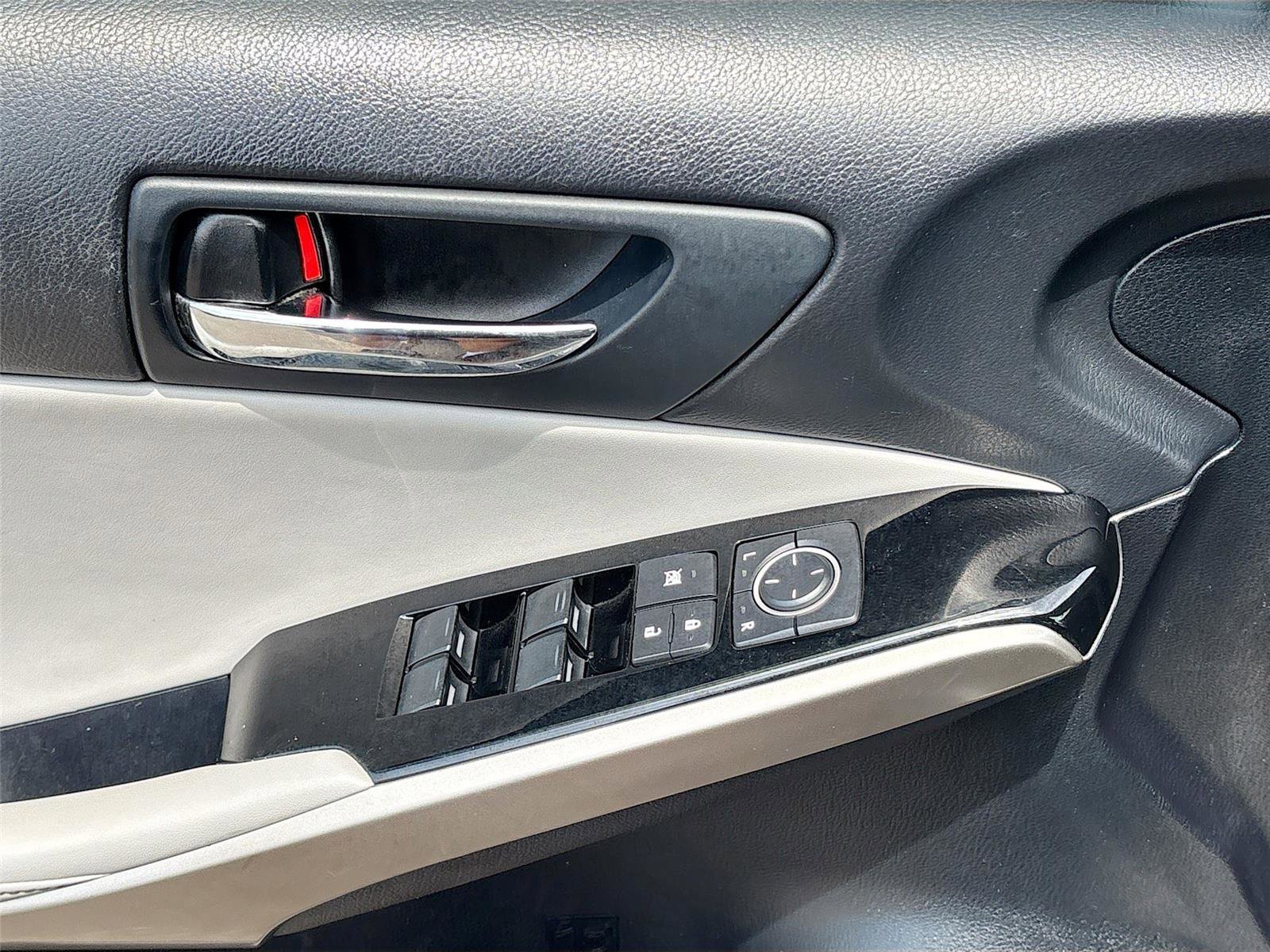 Used 2015 Lexus IS 250 RWD image 17