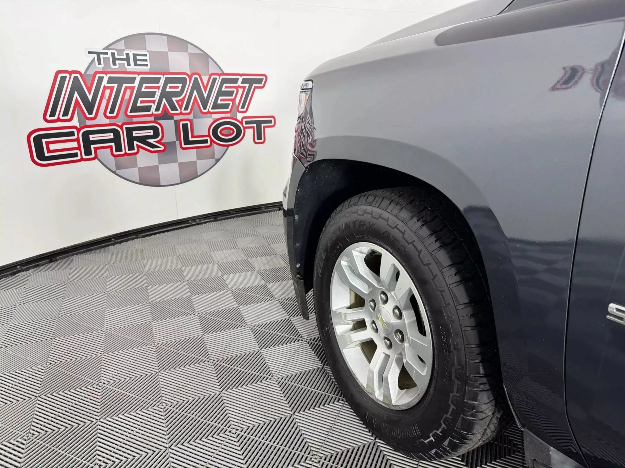 Used 2019 Chevrolet Suburban LT AWD/4WD image 28