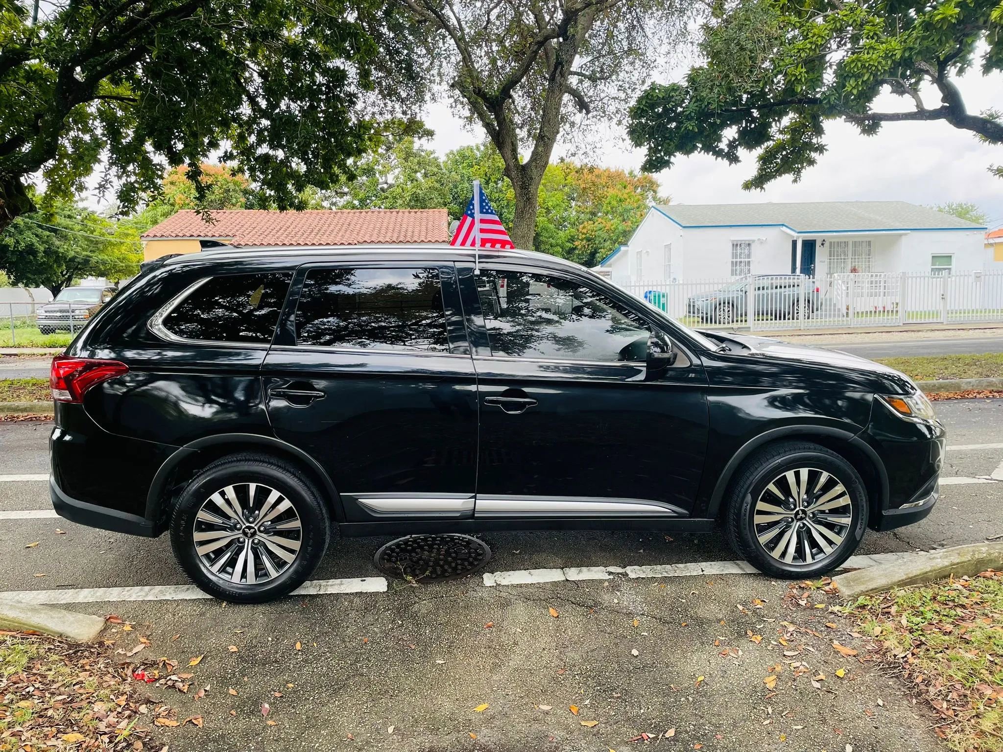 Used 2020 Mitsubishi Outlander SEL FWD image 6