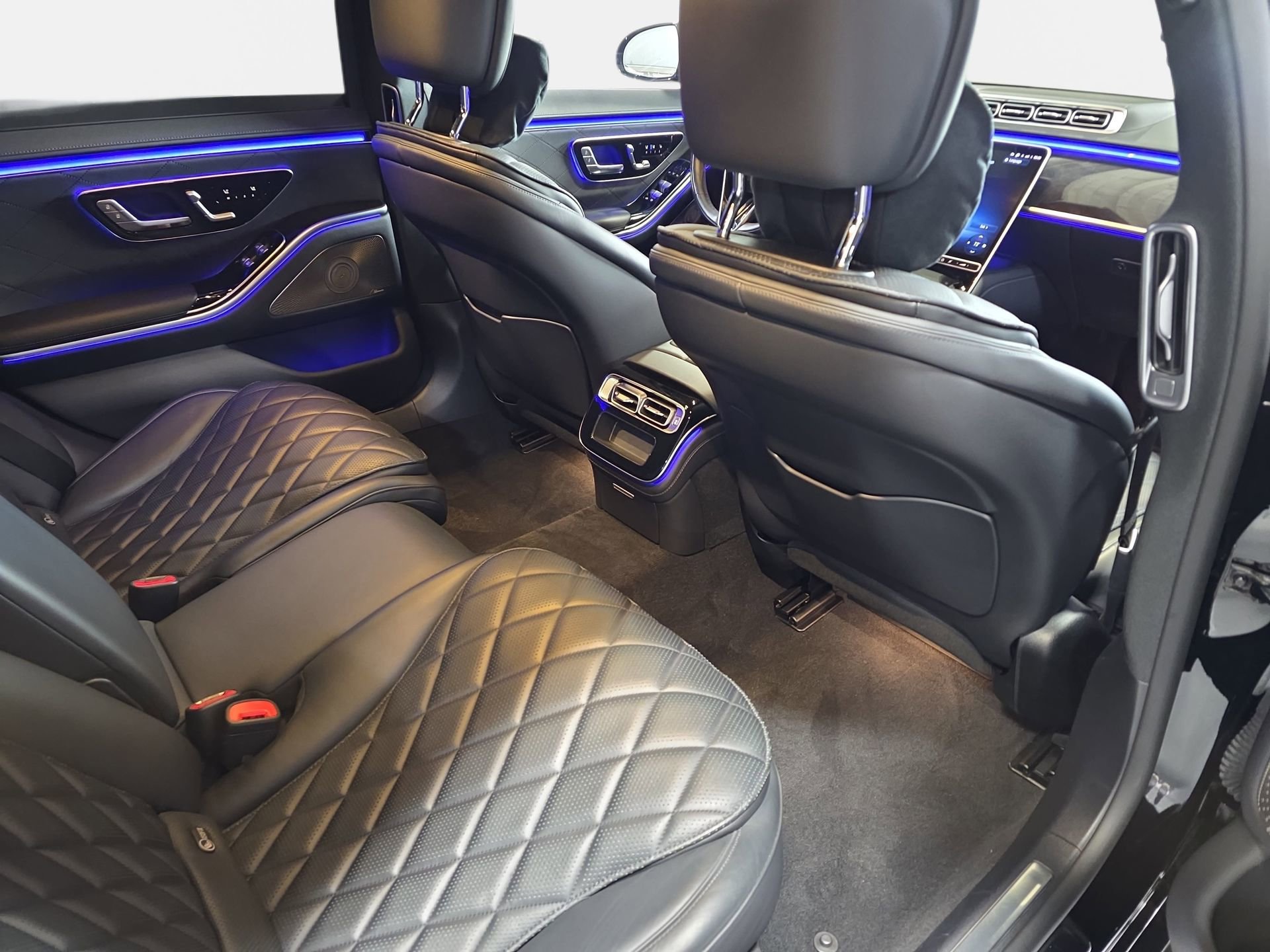 Certified 2023 Mercedes-Benz S 580 4MATIC Sedan image 11