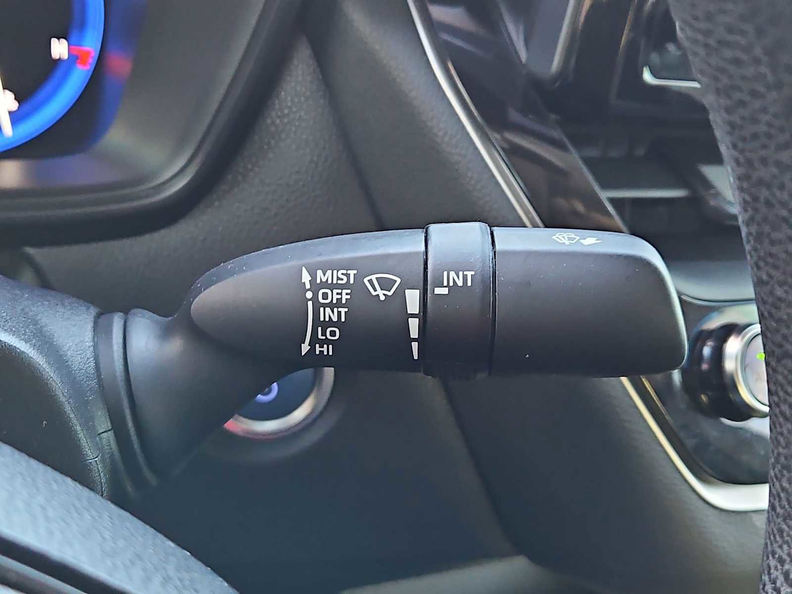 Used 2022 Toyota Corolla LE image 24