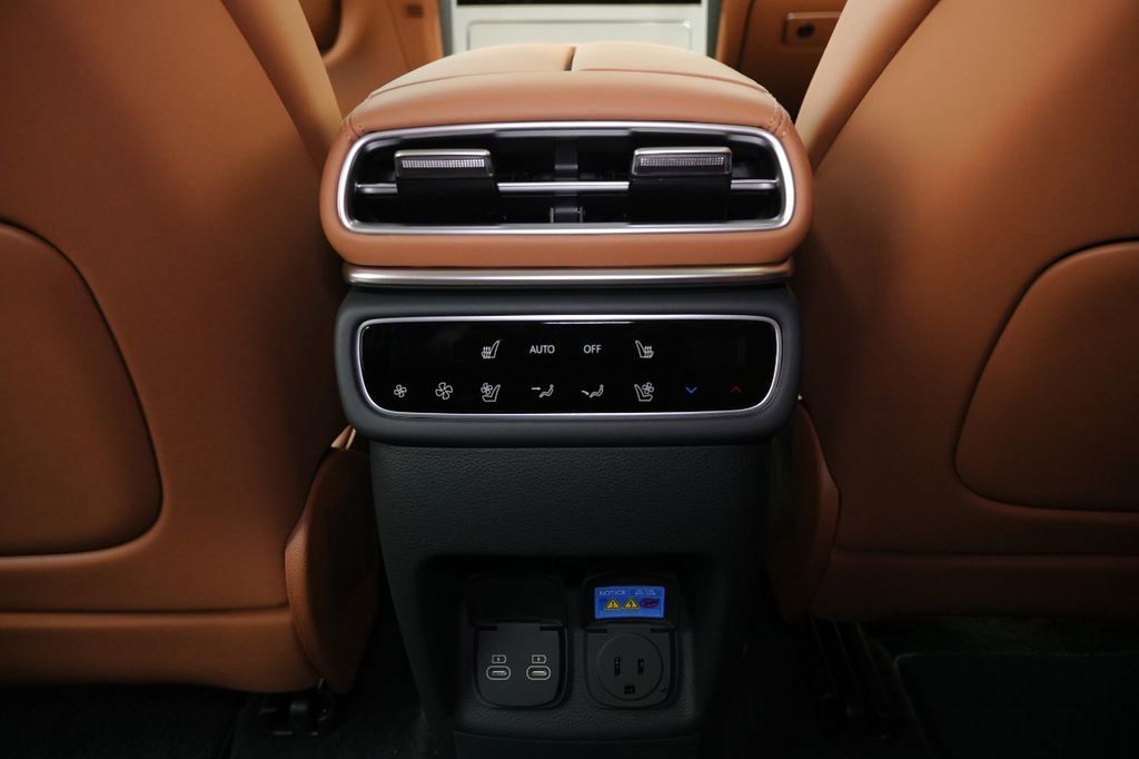 New 2025 Genesis GV80 3.5T Prestige image 31