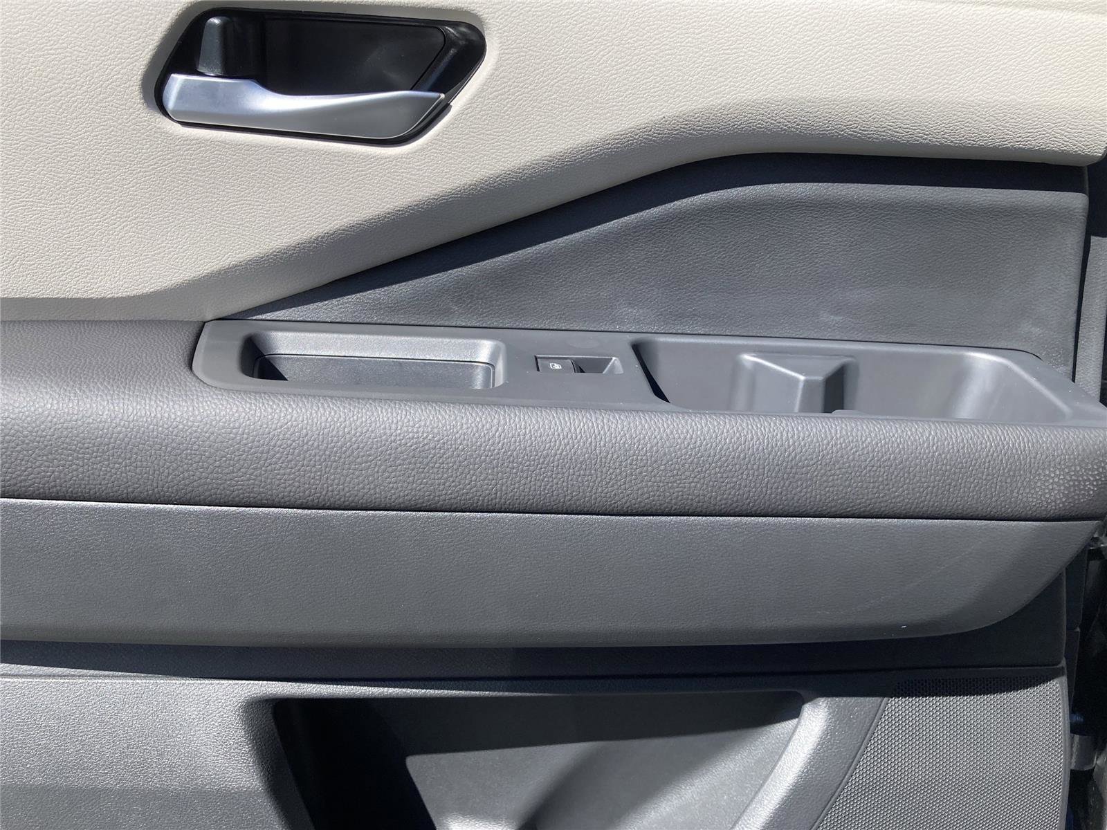 New 2026 Nissan Pathfinder SL image 29