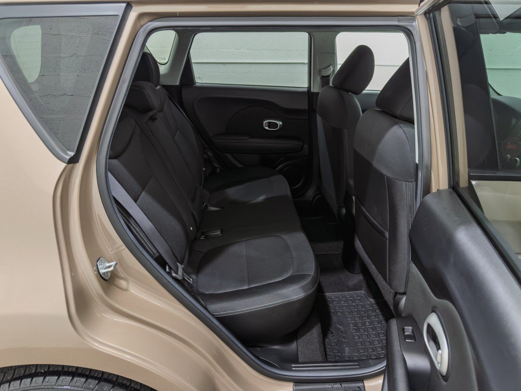 Used 2014 Kia Soul FWD image 17