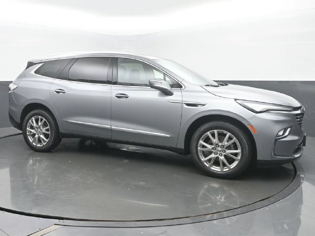Used 2023 Buick Enclave Essence w/ Experience Buick Package AWD/4WD image 7