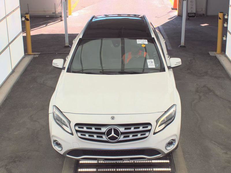 Used 2020 Mercedes-Benz GLA 250 4MATIC w/ Premium Package image 2