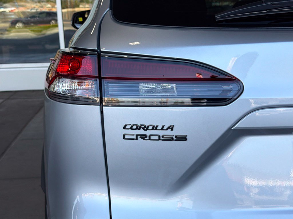 New 2026 Toyota Corolla Cross LE FWD image 10