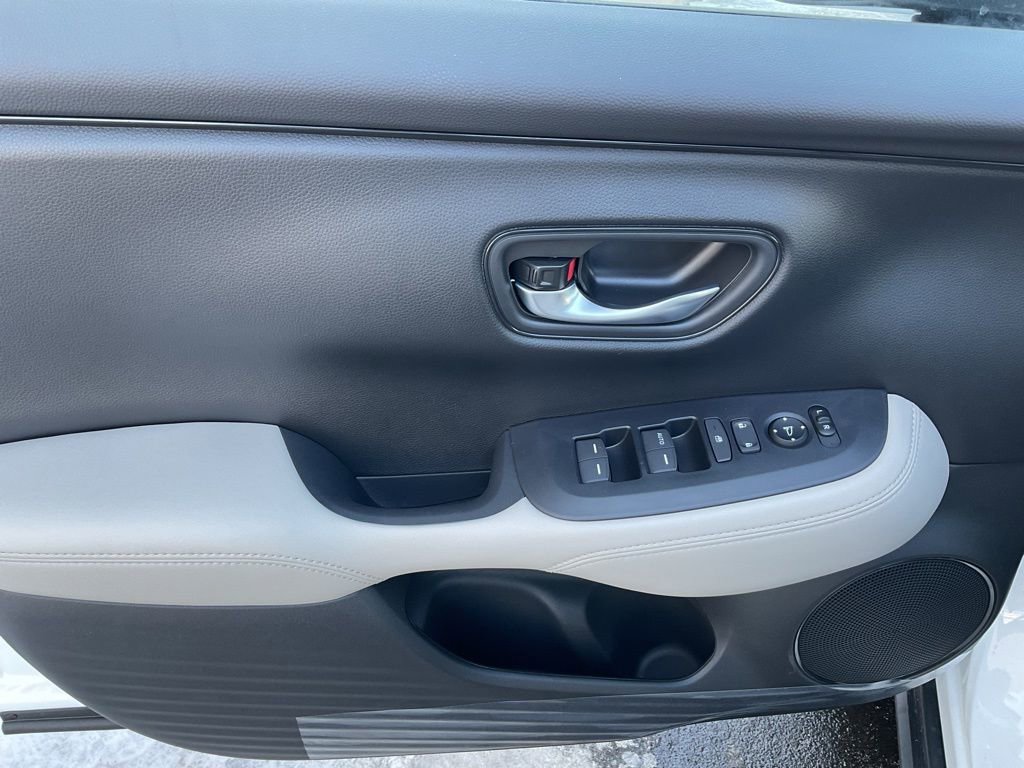 New 2026 Honda HR-V LX image 11