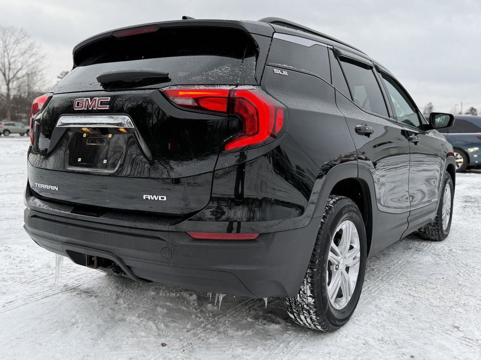 Used 2020 GMC Terrain SLE w/ Driver Convenience Package image 5