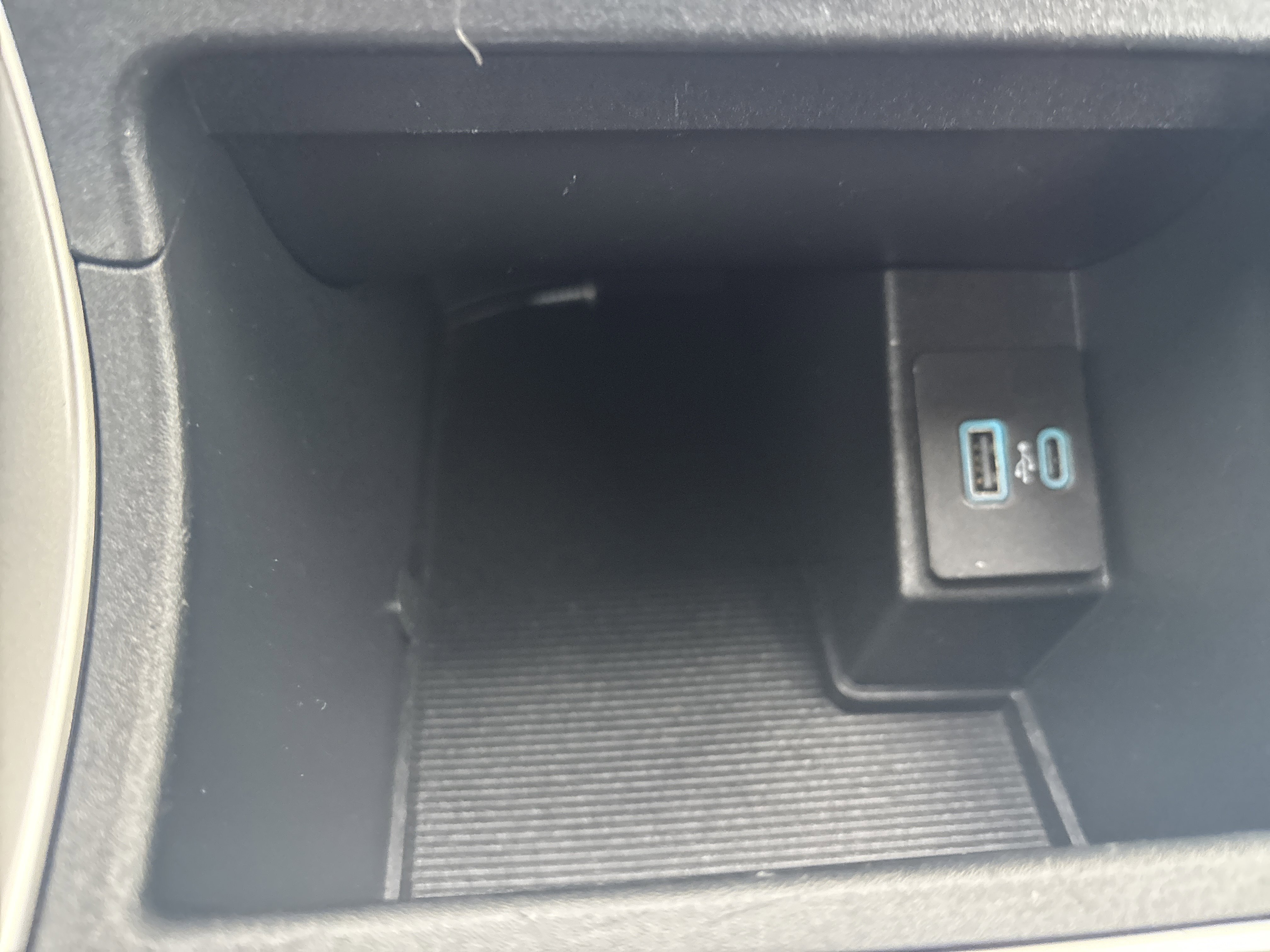 Used 2024 Ford Edge SEL image 30