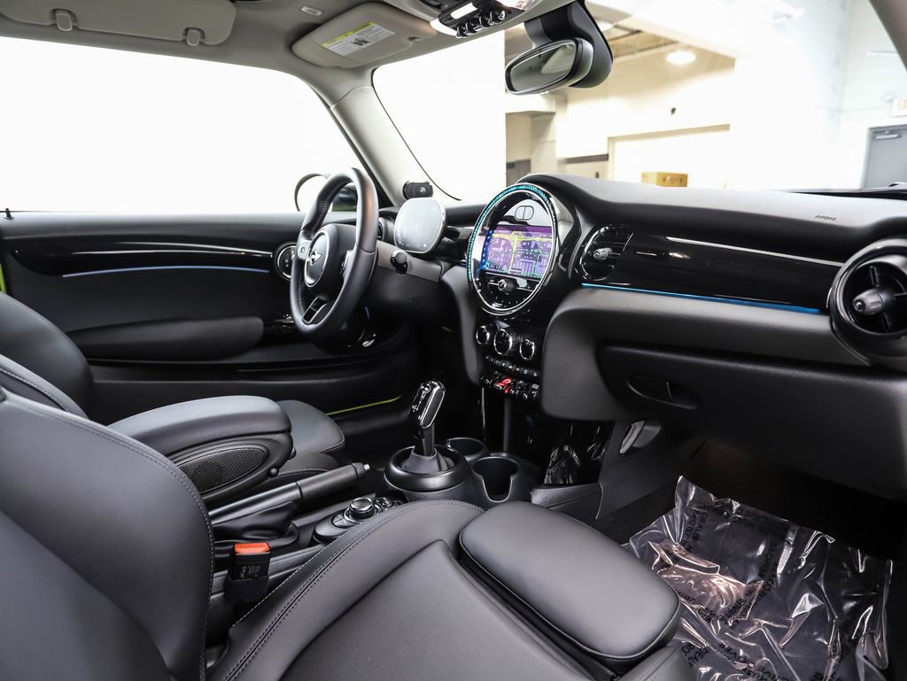 Used 2024 MINI Cooper S image 23