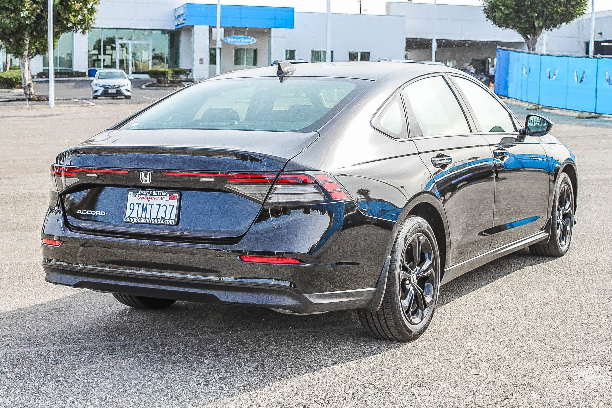 Used 2025 Honda Accord SE image 9