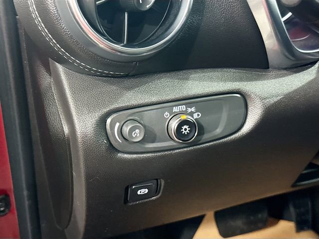 Used 2023 Chevrolet Blazer LT image 11