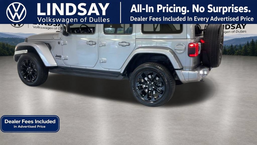 Used 2021 Jeep Wrangler Unlimited Sahara AWD/4WD image 8